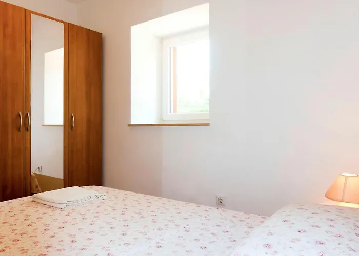 Francic By Interhome * Punat