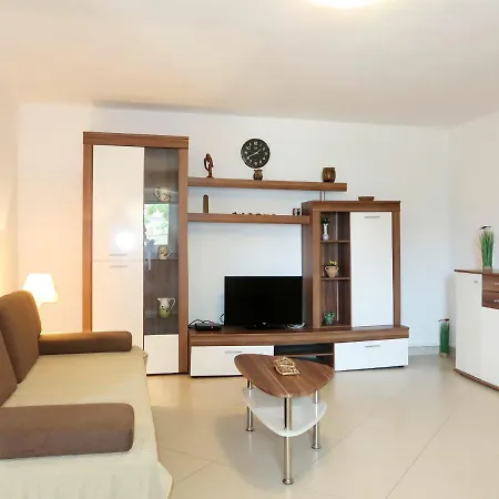 Francic By Interhome Tatil Evi