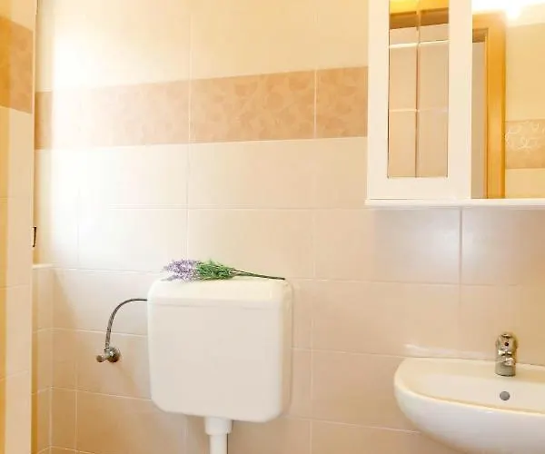 Francic By Interhome Дом отдыха Пунат